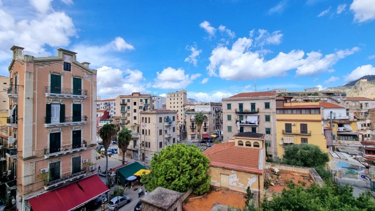 Shanti Holiday House Palermo Bagian luar foto