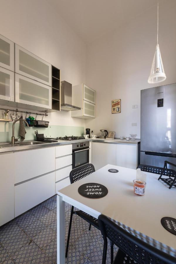 Shanti Holiday House Palermo Bagian luar foto